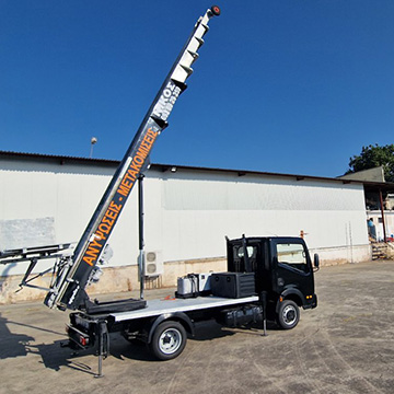 Νίκος - Μετακόμισεις Μεταφορές - Ανυψωτικό Μηχάνημα